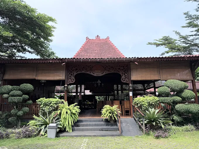 Omah Eyang Resto Klaten