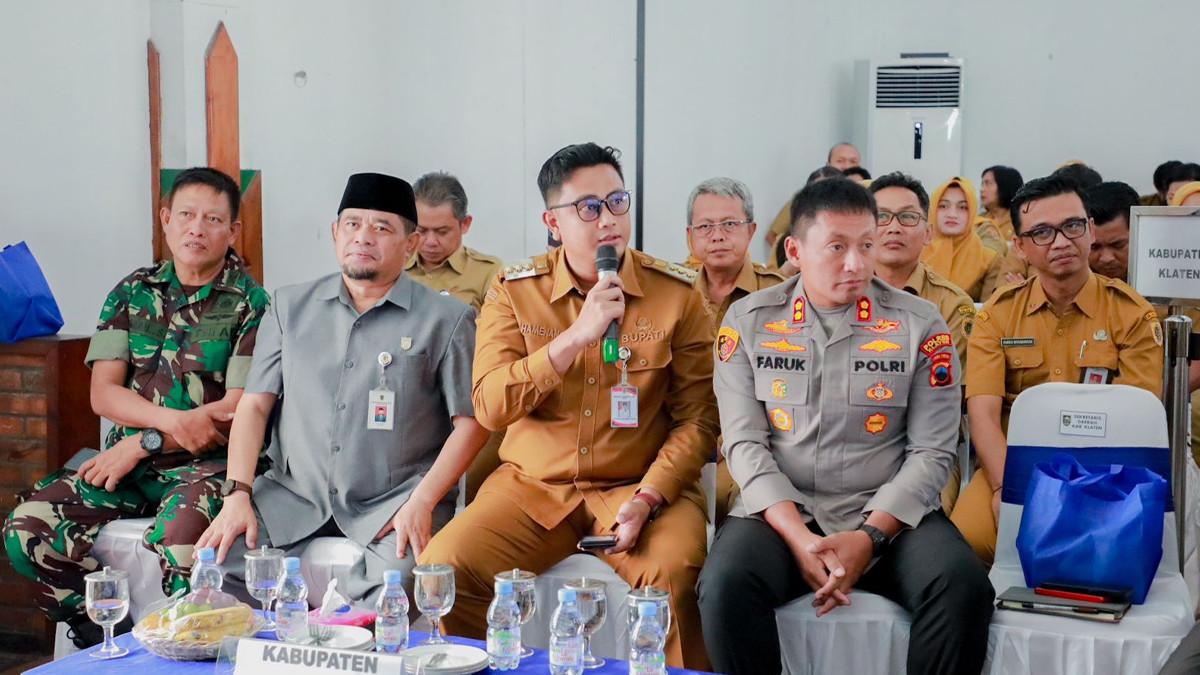 POTENSI KLATEN - Bupati Klaten Hamenang Wajar Ismoyo menyampaikan pandangan terkait pengembangan sektor pariwisata saat mengikuti Rembug Pembangunan Jawa Tengah Tahun 2026 Wilayah Solo Raya di Pendopo Kabupaten Boyolali, Selasa (2/6/2026).