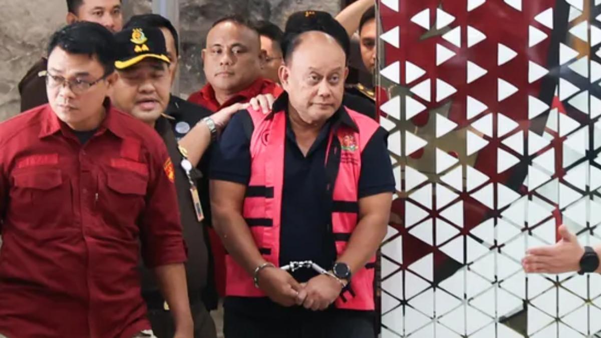 POLEMIK PROGRAM MBG - Kejaksaan Agung menetapkan mantan Kepala BGN, Dadan Hindayana, serta dua mantan wakil kepala, Sony Sonjaya dan Lodewyk Pusung, sebagai tersangka dugaan korupsi tata kelola Program Makan Bergizi Gratis (MBG).
