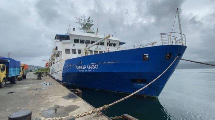 KM PANGRANGO - KM Pangrango yang bersandar di Pelabuhan Yos Sudarso Ambon, Rabu (10/7)2024). Simak jadwal kapal Pelni rute Ambon ke Banda Juni 2026. Cek juga pilihan kapal hingga harganya.