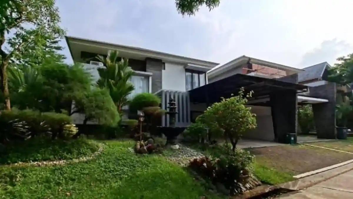 KEPALA BGN DIGANTI - Kediaman eks Kepala BGN di kawasan Sentul, Kecamatan Babakanmadang, Kabupaten Bogor yang digeledah Kejagung, Kamis (4/6/2026)
