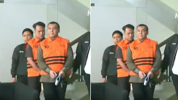 JADI TERSANGKA - Silmy Karim keluar dari gedung KPK menggenakan rompi oranye, Kamis (4/6/2026). Ia resmi jadi tersangka kasus pemerasan
