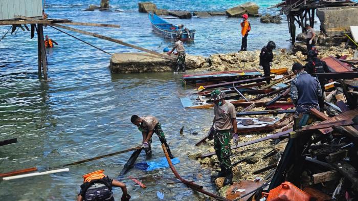 LEDAKAN BOM DI BIAK - Tim Gabungan terus melakukan pencarian 3 korban yang belum ditemukan dalam kasus ledakan bom diduga sisa perang dunia yang terjadi pada Minggi, 31 Mei 2026 lalu.