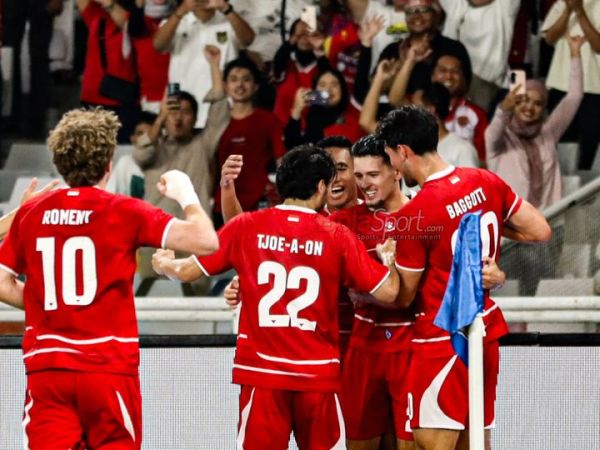 Justin Hubner sedang selebrasi seusai mencetak gol dalam laga FIFA Matchday antara Timnas Indonesia versus Timnas Oman di Stadio Utama Gelora Bung Karno, Senayan, Jakarta, Jumat (5/6/2026).