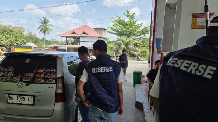 PENGAWASAN BBM- Polres Sijunjung, Sumatera Barat, memperketat pengawasan terhadap pendistribusian bahan bakar minyak (BBM) bersubsid, Sabtu(6/6/2026).