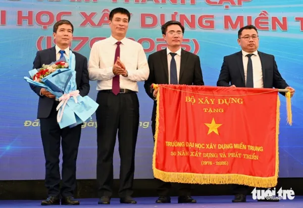 Đại học Xây dựng Miền Trung hướng tới trung tâm đào tạo, nghiên cứu tầm ASEAN - Ảnh 1.