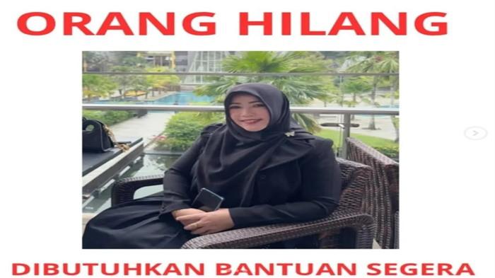 DITEMUKAN TEWAS -- Poster hilangnya Rubiyah Kartini warga Muara Enim. Sempat dilaporkan hilang oleh keluarganya, Rubiyah Kartini ternyata merupakan mayat wanita yang ditemukan dalam kondisi membengkak mengapung di Sungai Enim, Muara Enim, Sabtu (6/6/2026) sekitar pukul 10.00 WIB.