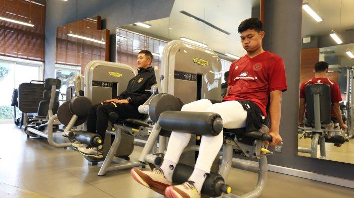 Kiper Persis Solo, Muhammad Riyandi sedang mengikuti TC Timnas Indonesia sebagai persiapan Piala Asia 2023.
