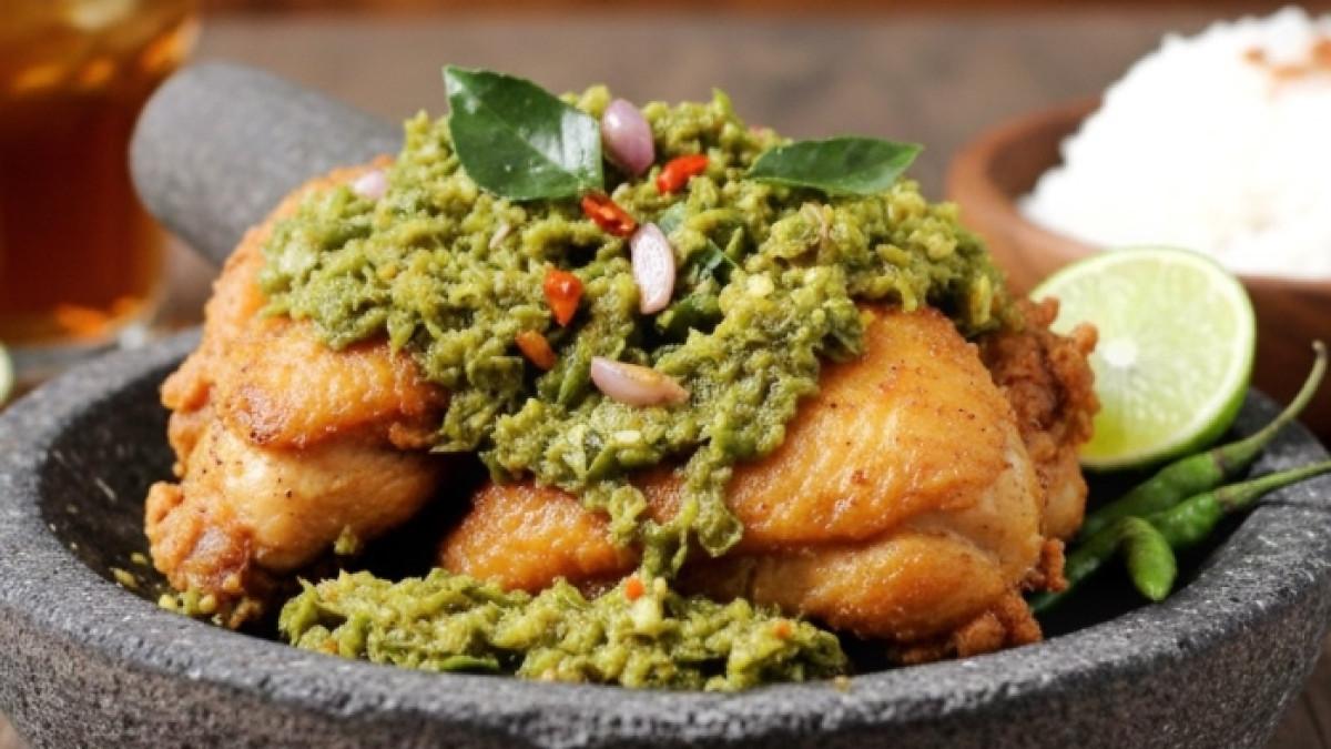 Ayam Si Mas Cabe Ijo, kuliner pedas di Jakarta untuk menu makan malam.
