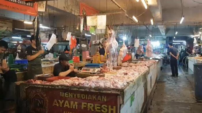 pedagang ayam pasar kosambi 9 juni