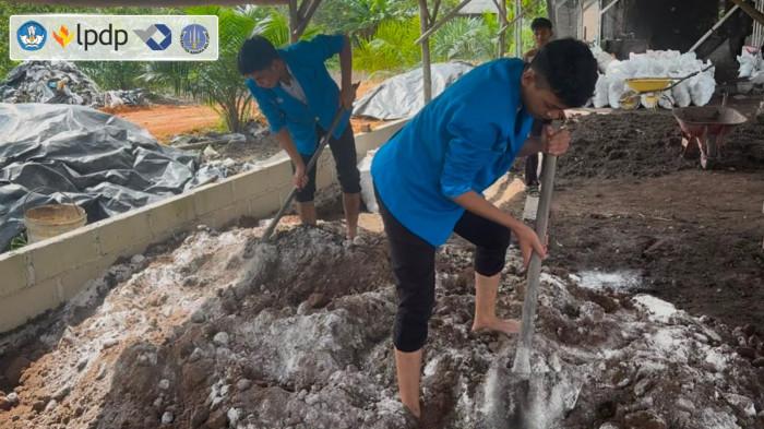 Program Bestari Saintek 2026, Dosen Polman Negeri Babel Produksi Kompos Organik Tahap 1 untuk Lahan Bekas Tambang