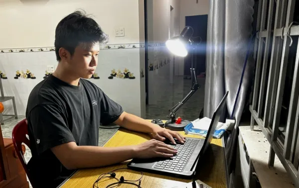 Thủ khoa thi đánh giá năng lực cao điểm nhất từ trước tới nay - Ảnh 1.