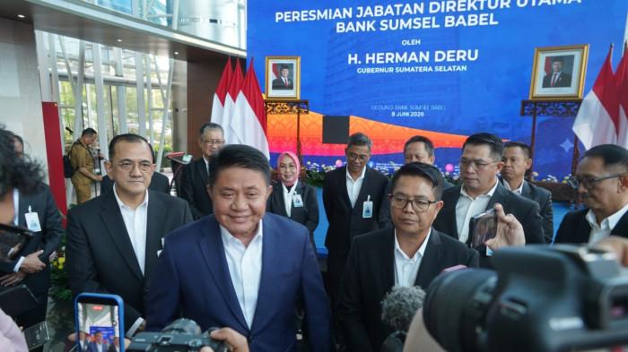 Herman Deru saat menghadiri acara pelantikan Muhamad Suryadi.