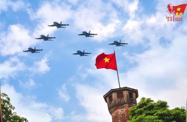 Những người thợ bảo trì máy bay huấn luyện chiến đấu Yak-130 - Ảnh 5.