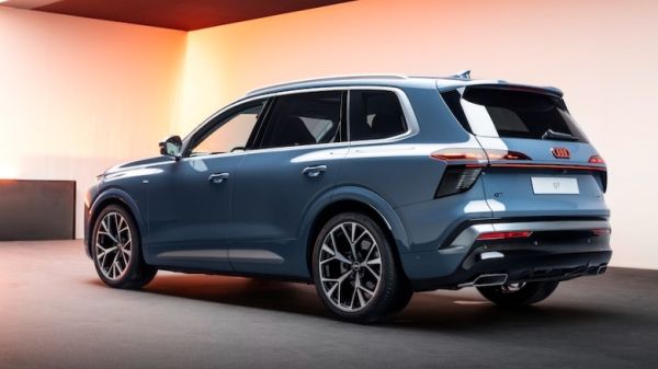 2027 Audi Q7 rear 3/4