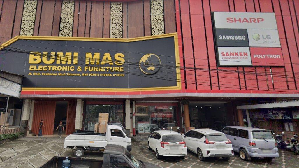 Foto Toko Bumi Mas Electronic Centre dan Furniture di Jl. Dr. Ir. Soekarno, Delod Peken, Kecamatan Tabanan, Kabupaten Tabanan, Bali 82121, yang diambil Google Maps pada Juni 2025.