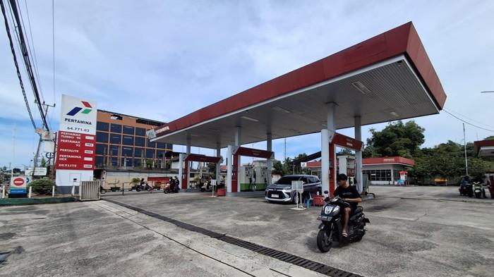 Pantauan hari pertama pasca kenaikan harga Pertamax di SPBU Gunung Lingkas