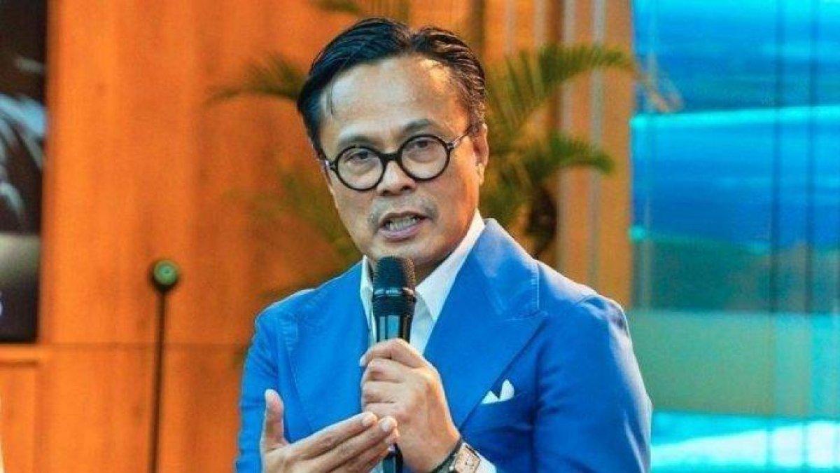Sosok Dony Oskaria, paman Nagita Slavina menjabat sebagai Wakil Komisaris Utama PT Pertamina (Persero) & Wakil Menteri BUMN.