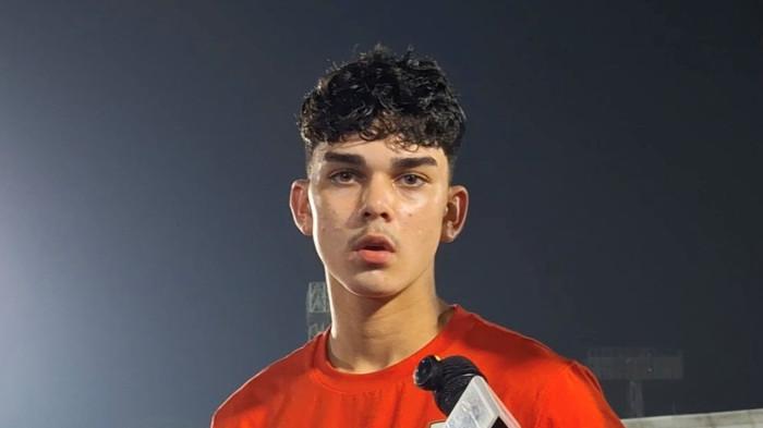 Pemain Timnas Indonesia, Mathew Baker saat ditemui usai berlari di Stadion Madya, Senayan, Jakarta, Minggu (7/6/2026). (Tribunnews/Alfarizy)