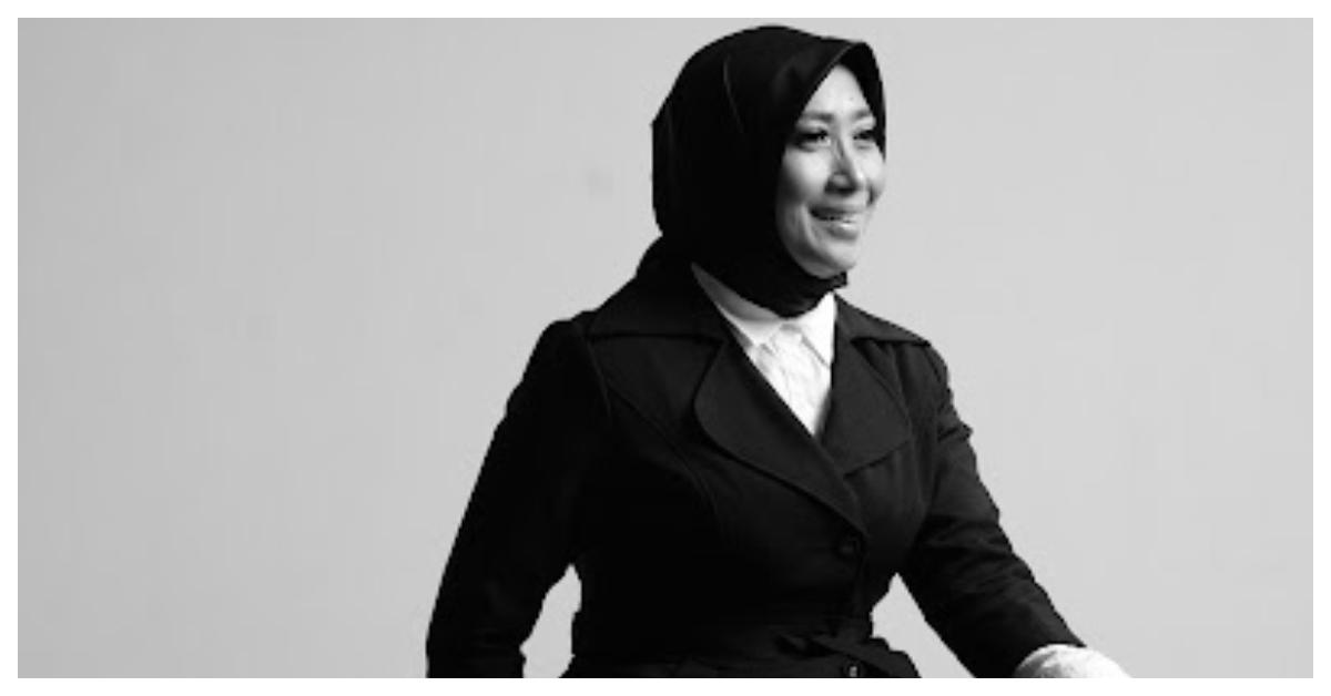 KELOLA KEUANGAN - Ila Abdulrahman, seorang financial planner, alumni IPB. Di tengah meningkatnya beban pengeluaran dan cicilan, masyarakat disarankan memperkuat dana darurat dan tabungan sebagai strategi mengatur keuangan rumah tangga. 