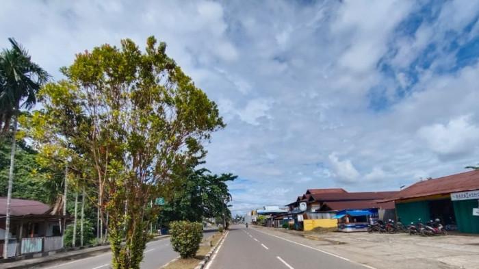 INFO CUACA - Cuaca cerah di Distrik Bintuni, Kabupaten Teluk Bintuni, Papua Barat.