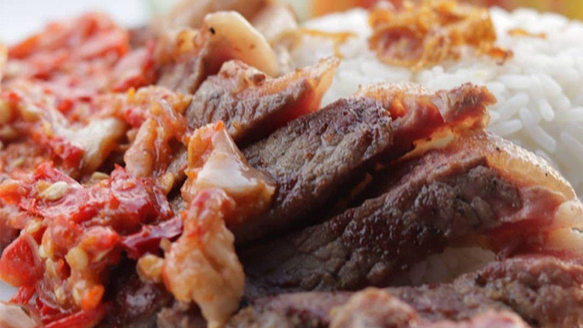 WAROENG PISA - Menu sirlon geprek di Waroeng Pisa.