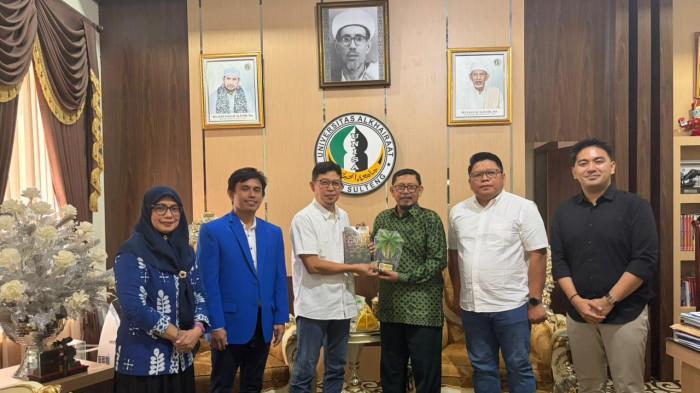 Gabungan Pengusaha Kelapa Sawit Indonesia (GAPKI) cabang Sulawesi menyelenggarakan GAPKI Goes to Campus di Universitas Al-Khairaat (Unisa), Palu.