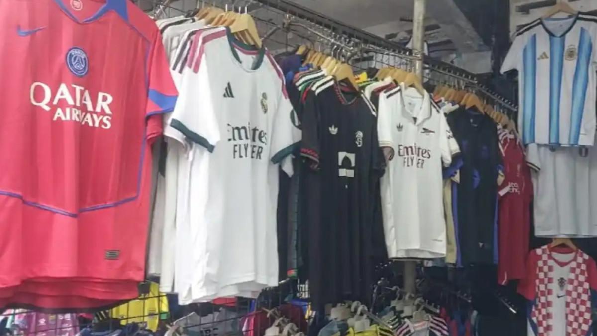 JERSEY PIALA DUNIA - Jersey Piala Dunia 2026 di Bandung diburu