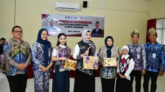 2. Hasil Praktek - Dekranasda HSS dan pihak SMKN 1 Kandangan2