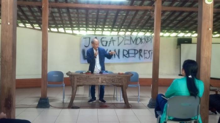 SOAL DEMO MELUAS: Inisiator Cik Ditiro sekaligus Guru Besar bidang Ilmu Komunikasi dan Media, Universitas Islam Indonesia (UII) Prof. Masduki, M.A., Ph.D