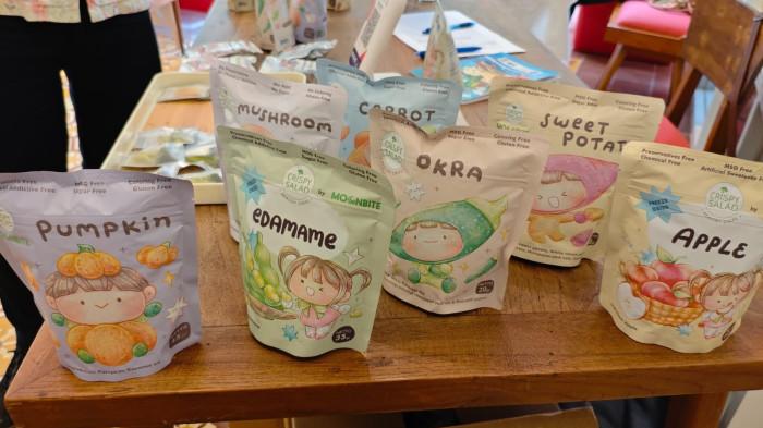 Beberapa varian dari produk Crispy Salad s