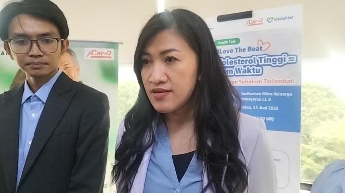 DETEKSI DINI PENYAKIT - Dokter Spesialis Jantung & Pembuluh Darah Mitra Keluarga Kemayoran, dr. Nancy Virginia, Sp.JP(K), FIHA, FAsCC, FAPSC., menjelaskan mengenai mengenai pentingnya deteksi dini kesehatan melalui periksa rutin kolesterol.