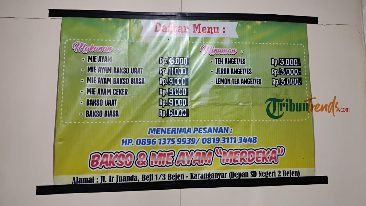 BERITA KARANGANYAR - Menu Bakso Merdeka di Karanganyar, ada Mie Ayam seharga Rp 6.000, ramai dikunjungi konsumen karena harganya yang murah.