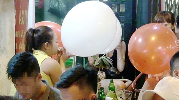 bóng cười - Ảnh 1.