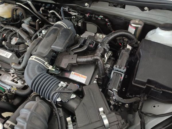 bagian inverter Toyota Veloz Hybrid 