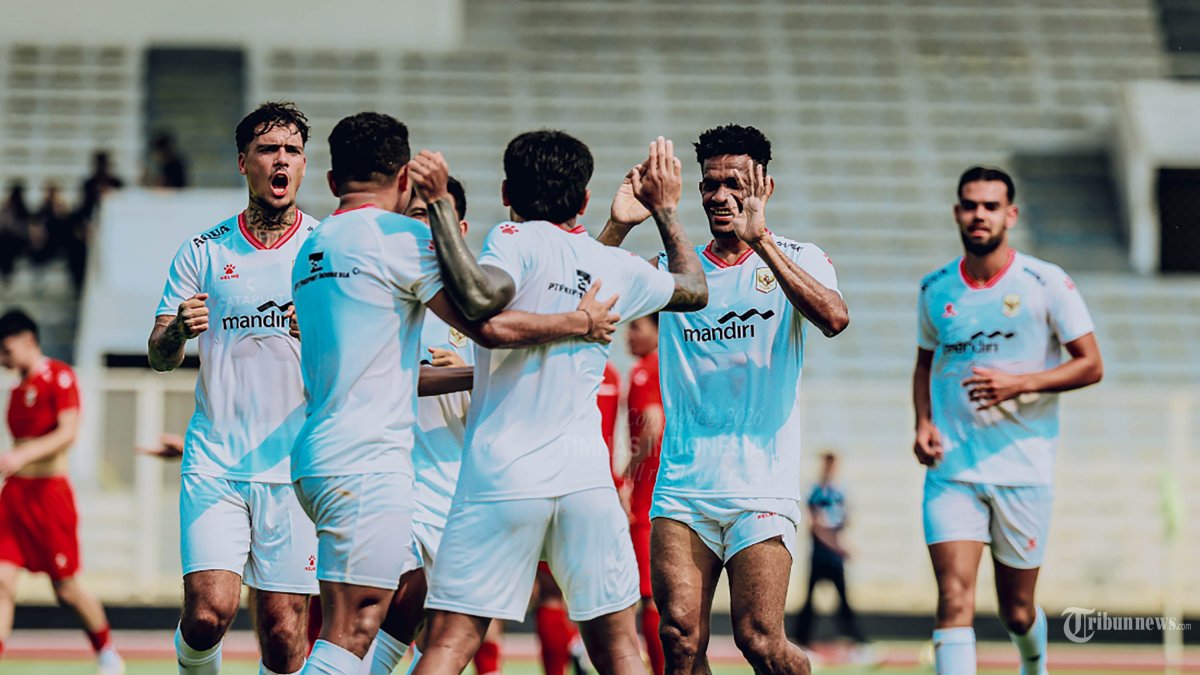 PERSIAPAN AFF - Pesepak bola Timnas Indonesia saat berlatih tanding dalam pemusatan latihan jelang Piala AFF 2026 di Stadion Madya, Senayan, Jakarta, Sabtu (30/5/2026). Latihan tersebut sebagai persiapan jelang Piala AFF yang berlangsung pada 24 Juli hingga 26 Agustus 2026. TRIBUNNEWS/PSSI