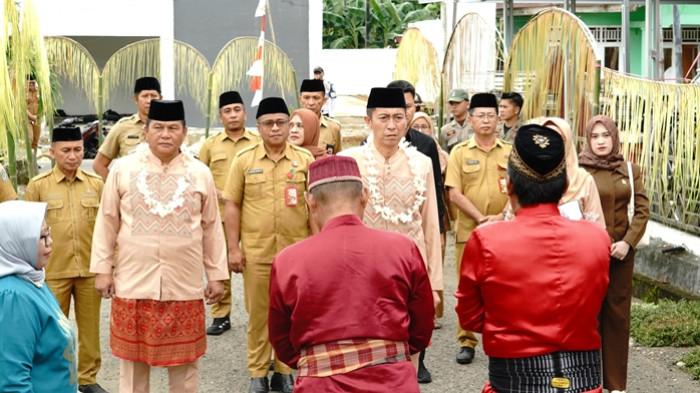 Bupati Bolsel Iskandar Kamaru dan Wakil Bupati Deddy Abdul Hamid hadiri HUT ke-10 Kecamatan Tomini 1