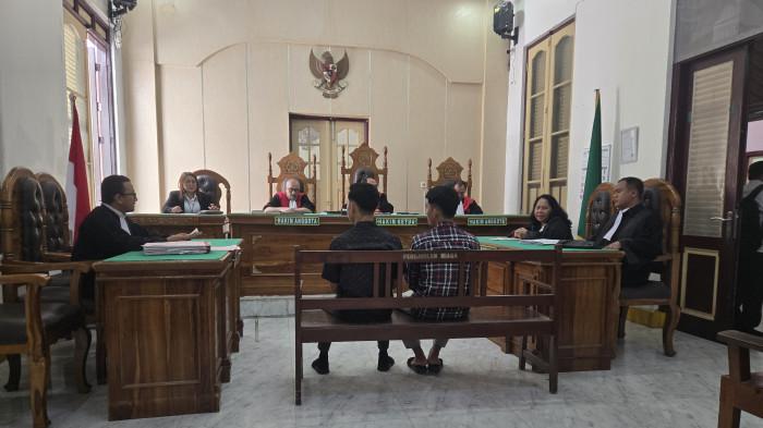DITUNTUT PENJARA - Jaksa menuntut dua remaja kasus pembelian 25 liter pertalite 5 bulan 5 hari. Tuntutan dibacakan di Pengadilan Negeri Medan, (15/6/2026).