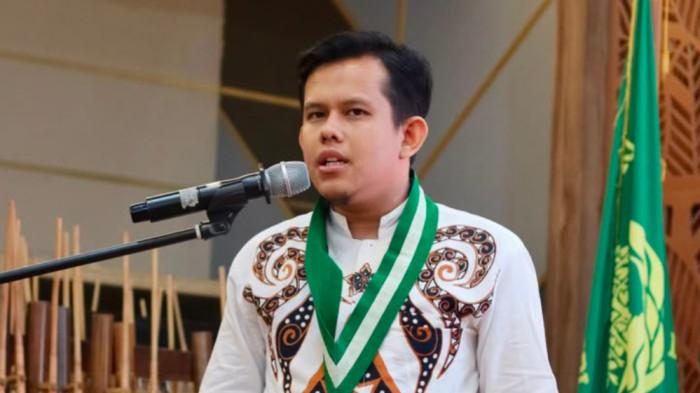 BERI TANGGAPAN - Ketua Bidang Energi dan Sumber Daya Mineral PP KAMMI, Wahyu Andrie Septyo, memberikan tanggapan terkait kenaikan harga BBM nonsubsidi jenis Pertamax para Rabu (10/6/2026).