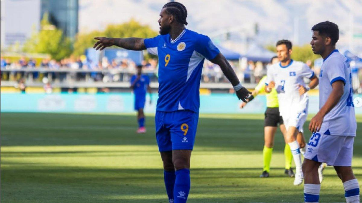 PROFIL - Jurgen Locadia saat berseragam Timnas Curaçao, Rabu (18/6/2025).