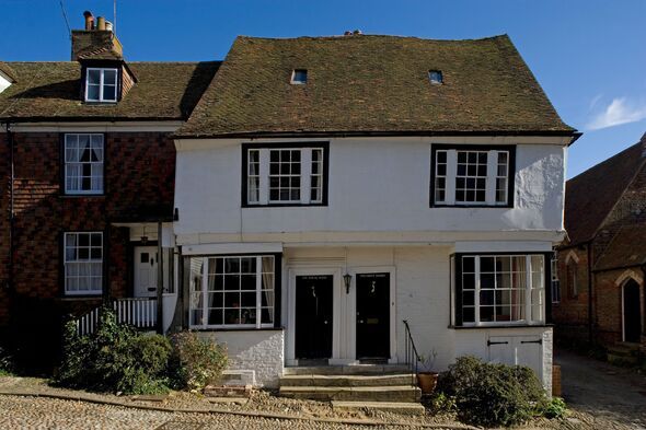 The house with two front doors on Mermaid street The house with two front doors on Mermaid street
