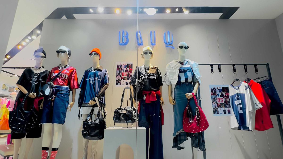 PREMIUM - Dari brand lokal hingga concept store premium, toko ini siap melengkapi kebutuhan fashion And