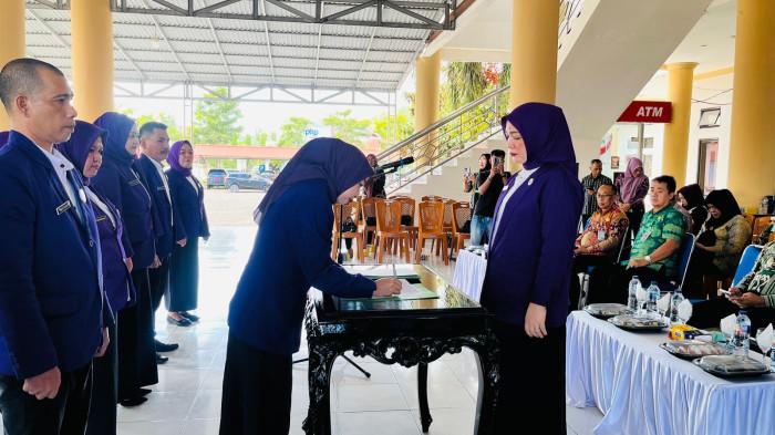 PEMKAB BOLMONG - Sebanyak 15 Ketua Tim Pembina Posyandu tingkat kecamatan.louy7