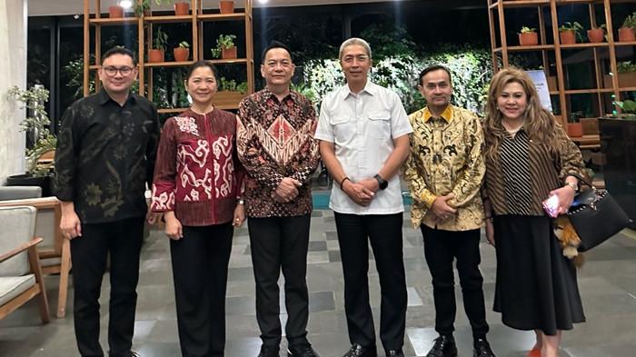 Wali Kota Tomohon Caroll Joram Azarias Senduk bertemu dengan Wali Kota Bogor Dedie A. Rachim