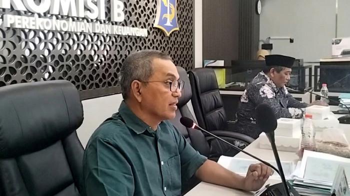 ‎HAK KEPENDUDUKAN - Wakil Ketua Komisi B DPRD Kota Surabaya, Muhammad Machmud, menegaskan bahwa hak kependudukan warga Rusunawa harus dipenuhi tanpa kendala birokrasi yang berbelit.
