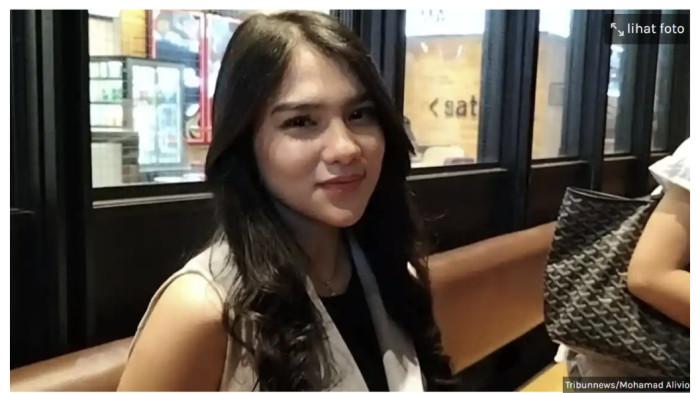 KASUS HANANIA TRAVEL - Aktris Davina Karamoy ikut terseret kasus penipuan umroh PT Khazanah Tamma Internasional atau Hanania Travel. Davina pun diperiksa sebagai saksi di Polda Metro Jaya, Jakarta Selatan, Kamis (18/6/2026).