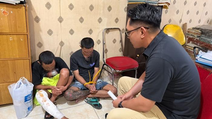 PELAKU DITANGKAP - Dua orang 