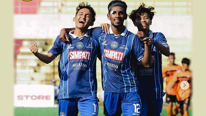 LOLOS BABAK 16 BESAR - Kabar gembira datang dari panggung sepak bola nasional. Tim kebanggaan warga Kota Resik, Persikotas Kota Tasikmalaya sukses melenggang mulus ke babak 16 besar Liga 4 Piala Presiden 2026. (Foto: Tangkap layar IG Persikotas)