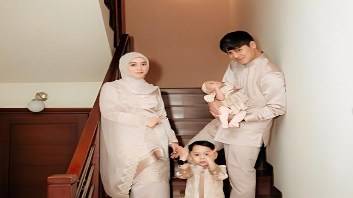 HAMIL ANAK KETIGA- Pedangdut Lesti Kejora baru saja mengumumkan sedang mengandung anak ketiganya dan memasuki usia enam bulan, mengaku mengalami hormon sensitif.