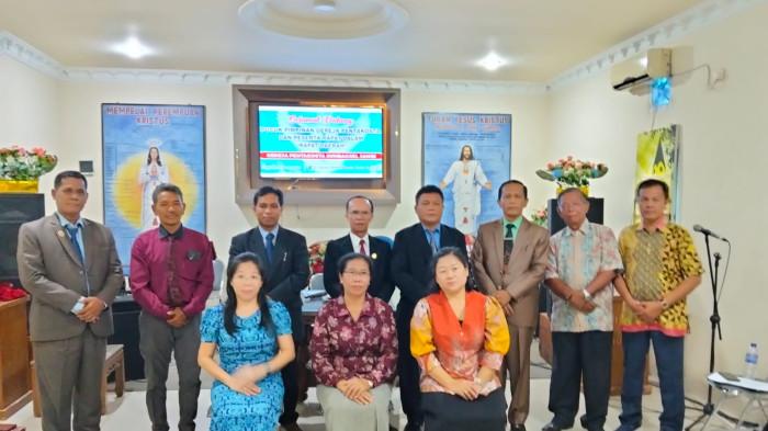 Foto Para Pengurus Gereja Pentakosta Daerah Jambi Sumbagsel Periode 2026-2030 bersama para pengerja